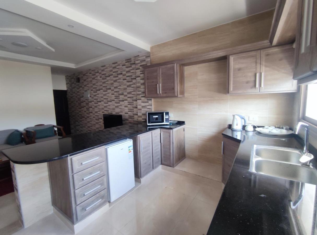 Red Rose City Apartment Wadi Musa Luaran gambar